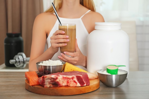 Białko na redukcji kiedy warto zwrócić na nie szczególną uwagę?