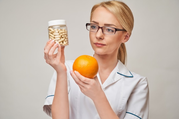 Czy multiwitaminy działają naprawdę?