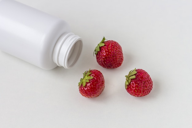 swedish whey isolate 700 g strawberry