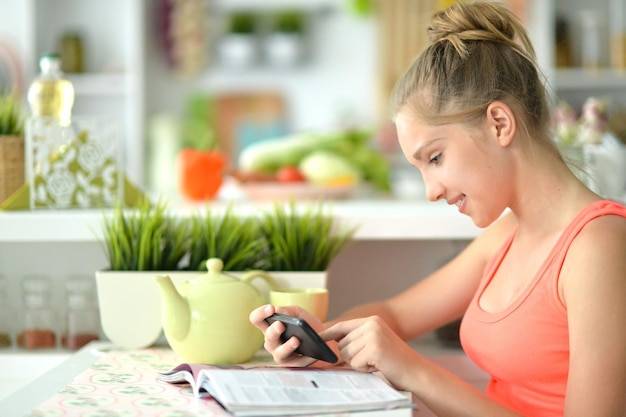 Kalkulator ile kalorii żeby przytyć jak działa i kiedy warto z niego skorzystać?