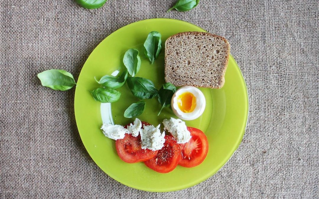 Co zamiast pieczywa na keto sprawdza się w codziennej diecie?